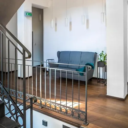 Arena Ξενοδοχείο 3*