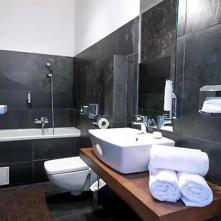 Arena Hotel 3*