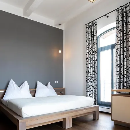 Arena Hotel