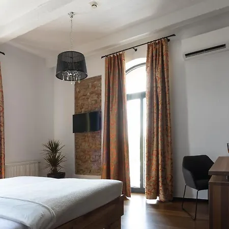 Arena Hotel