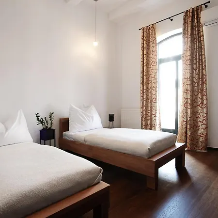 Arena Hotel 3*