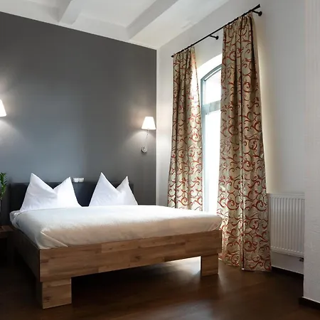 Arena Hotel 3*