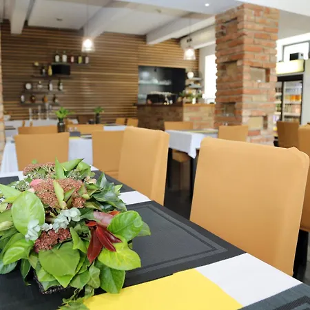 Arena Ξενοδοχείο