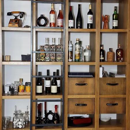 Arena Ξενοδοχείο